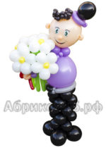 Мальчик с букетом