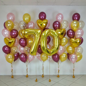 Композиция из шаров с цифрой 70